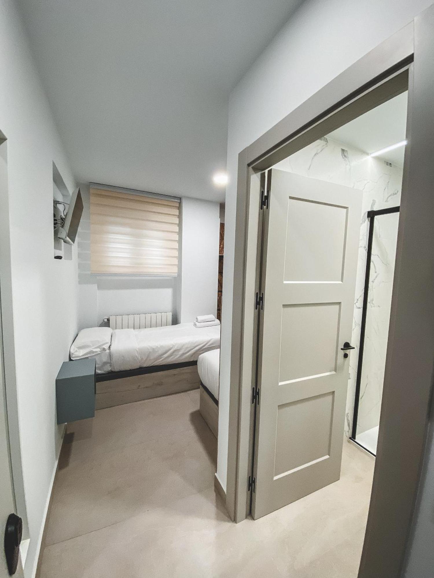 Casa San Juan - Habitaciones Privadas Logrono Bagian luar foto