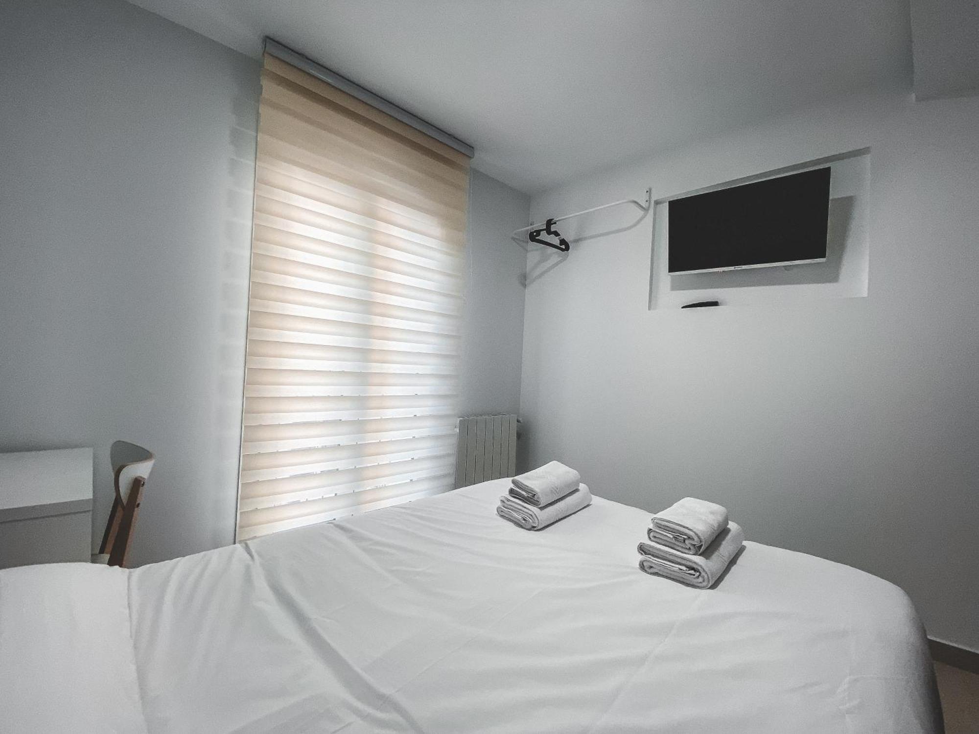 Casa San Juan - Habitaciones Privadas Logrono Bagian luar foto